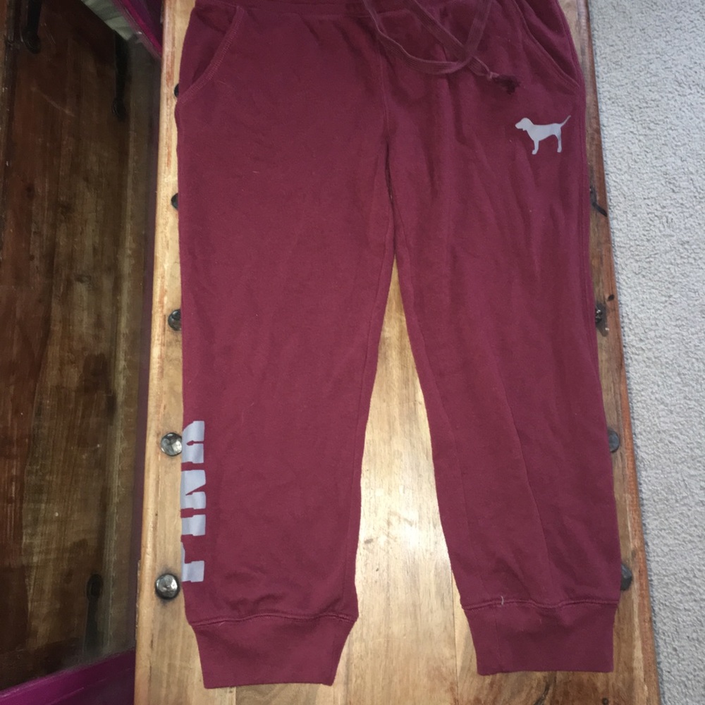 VS PINK maroon Capri sweats